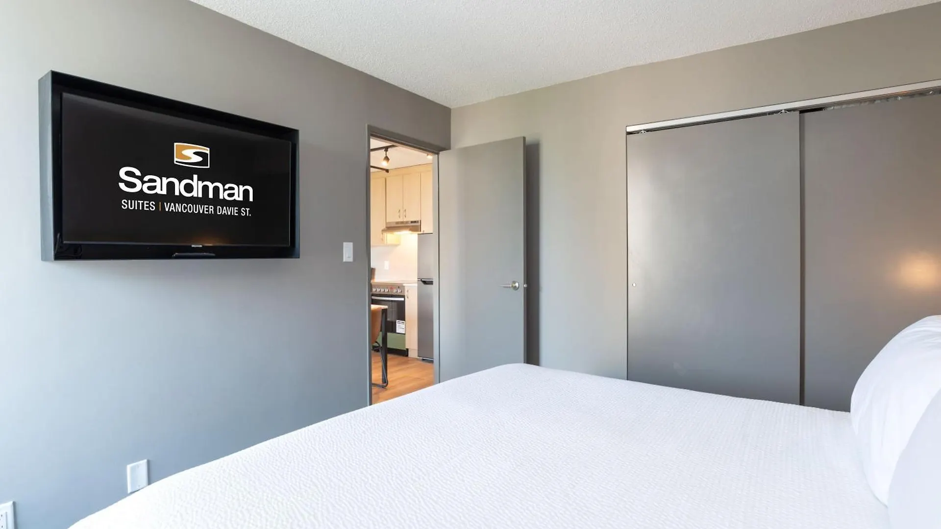 Otel Sandman Suites Vancouver On Davie