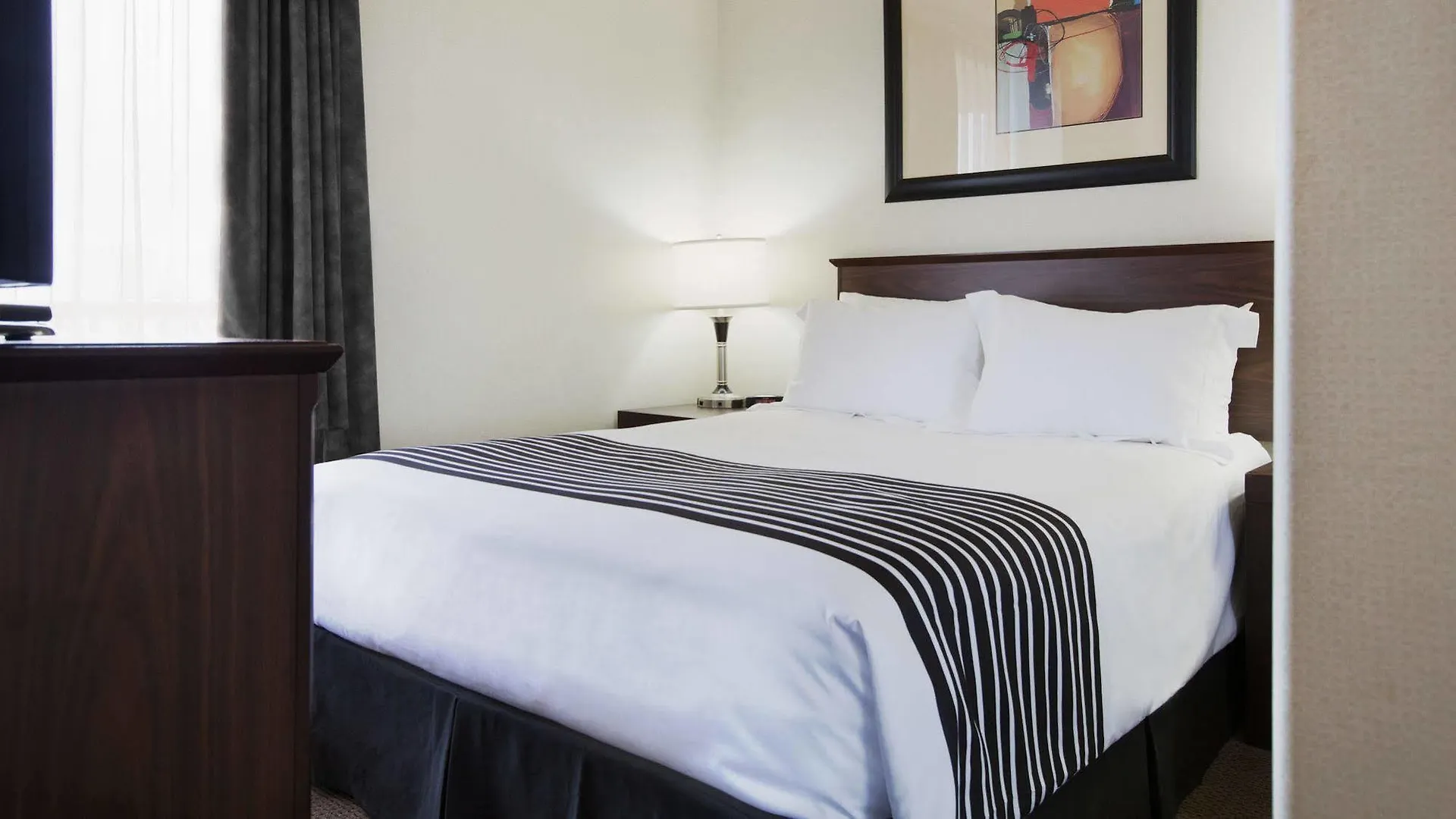 Sandman Suites Vancouver On Davie
