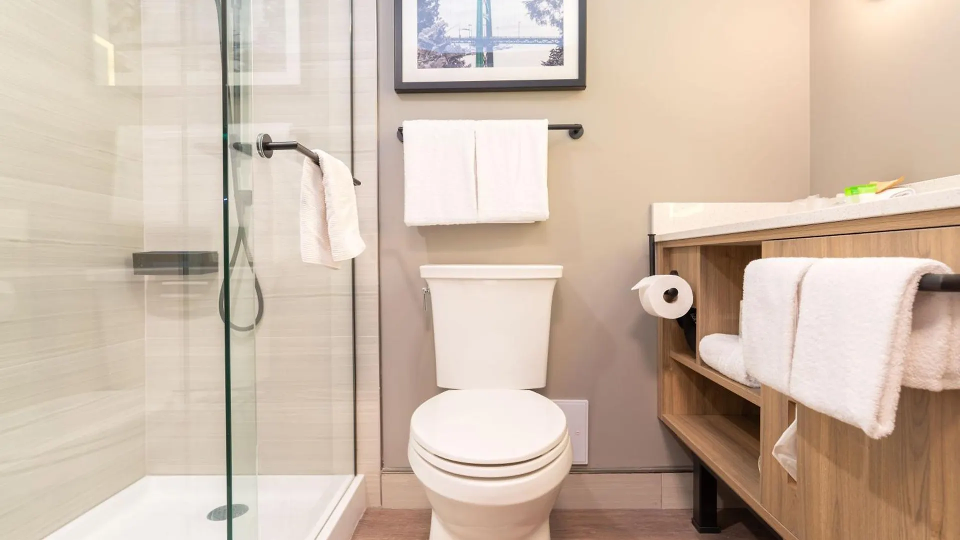 *** Hotel Sandman Suites Vancouver on Davie Canada