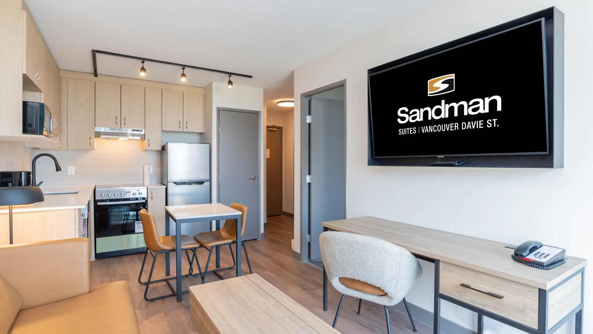 Sandman Suites Vancouver On Davie