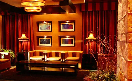 Hotel Sandman Suites Vancouver on Davie